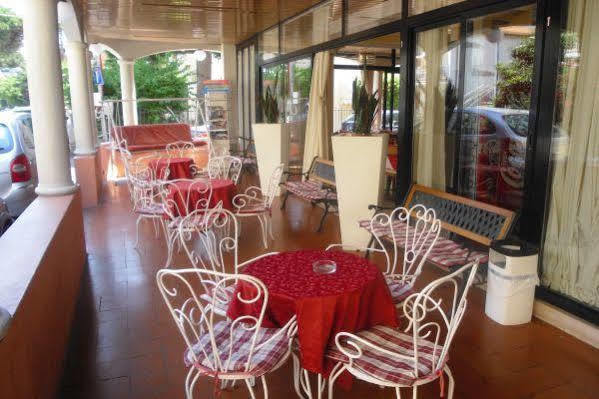 Hotel Britannia Rimini Esterno foto